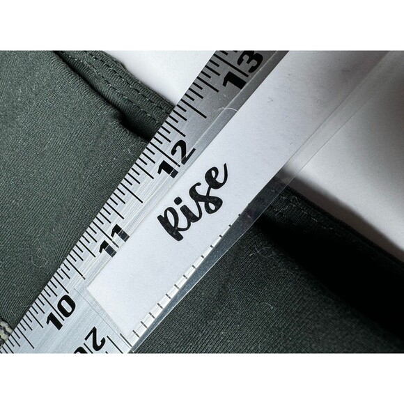 Athleta Womens 18 Ripstop Hiking Shorts Green Floral Print Trail Activewear - Picture 16 of 16